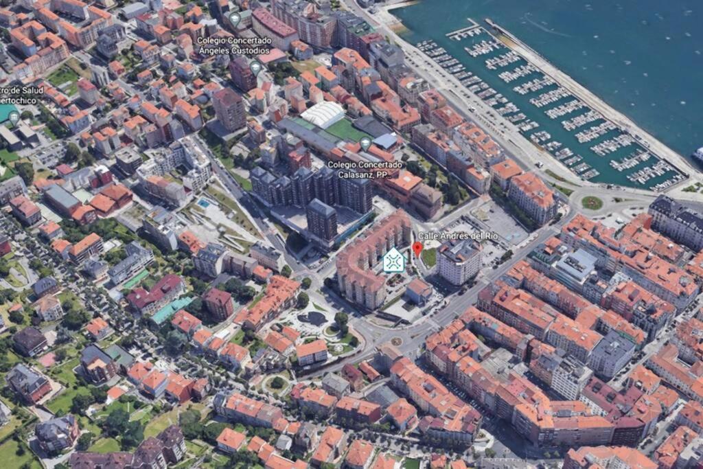 Comodo Apartamento En Puertochico, Cerca De Todo. サンタンデール エクステリア 写真